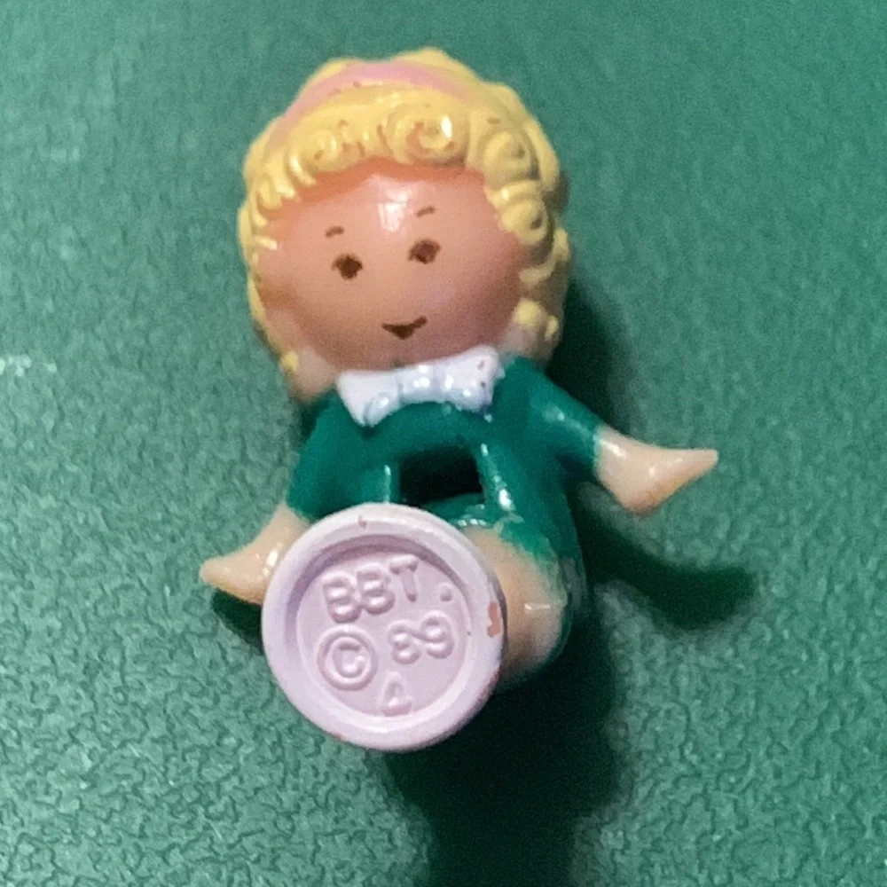 Vintage Polly Pocket Toy Doll Unknown Replacement Figure - Picture 3 of 3